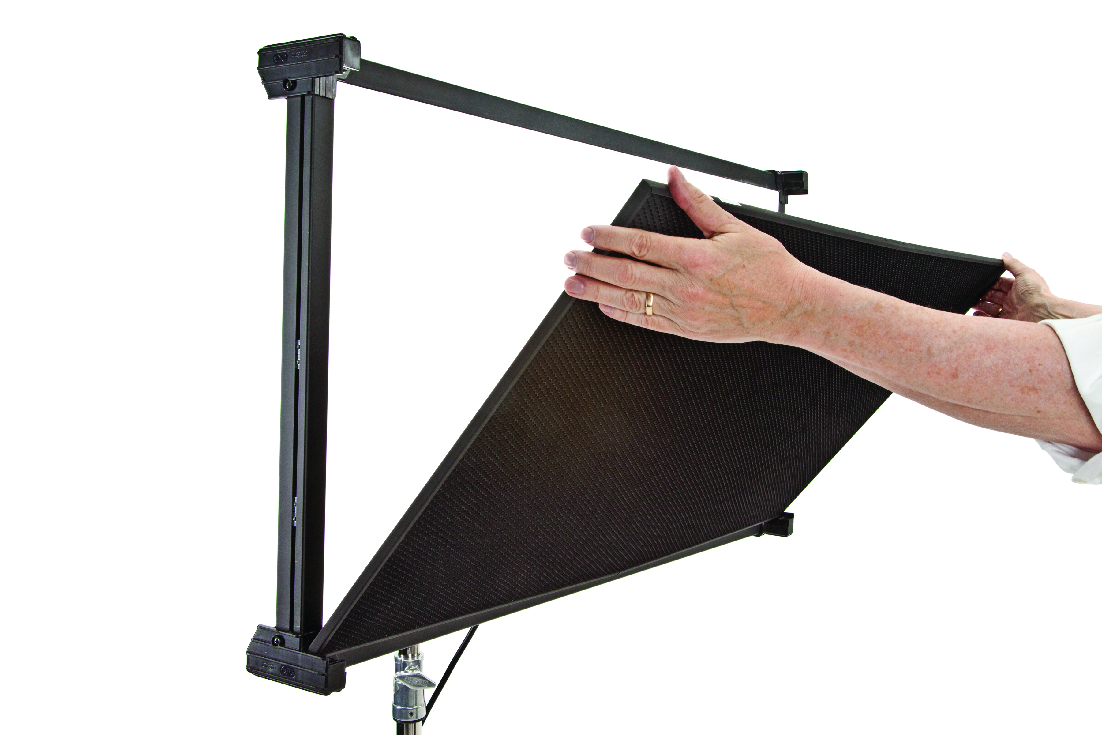 CELEB 850 LOUVER 60� - 2