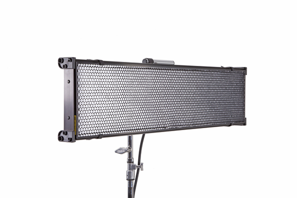 DIVA-LITE LED 31 DMX+GRILLE 90�