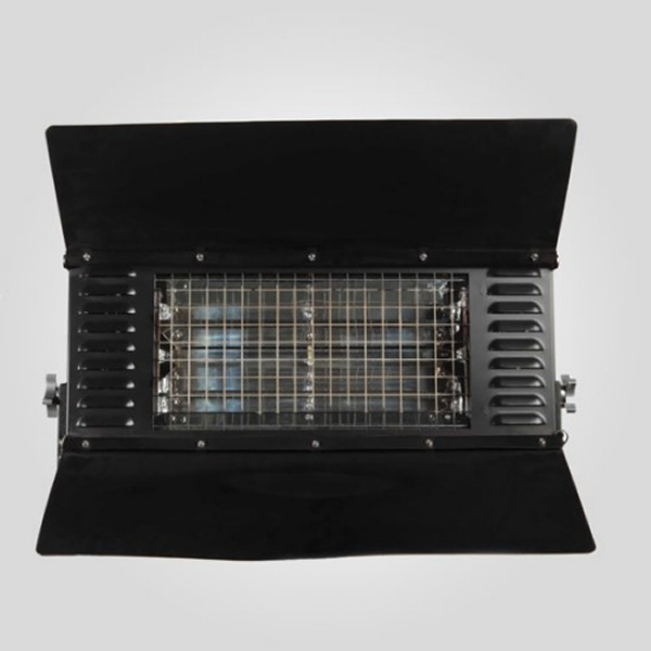 LOC. J. LIGHTNING STRIKES 40 000W - 2