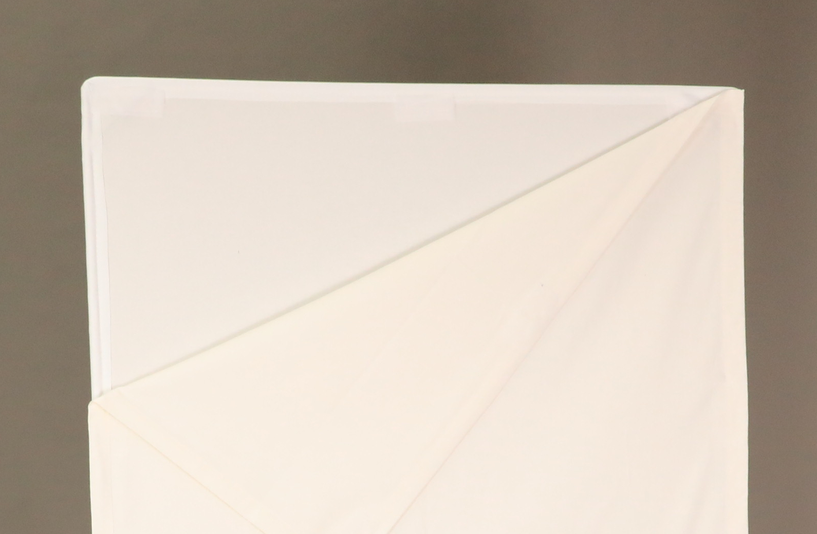 FLOPPY 120 x 120 cm BLEACHED (Drapeau avec rideau)  48'' x 48'' - 4